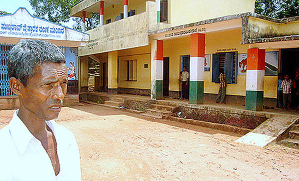 ಹಾಜಬ್ಬರ ಶಾಲಾ ಮಕ್ಕಳಿಗಿಲ್ಲ ತುಳುಪಠ್ಯದ ‘ಹಾಜಬ್ಬರ ಯಶೋಗಾಥೆ’ ಭಾಗ್ಯ